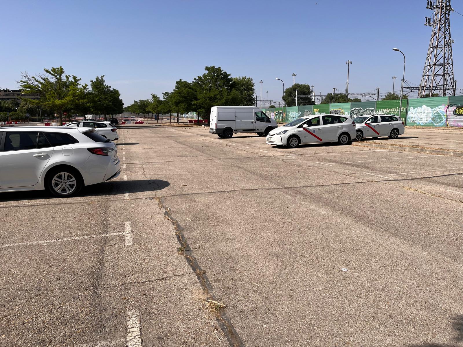 Uno de los dos aparcamientos temporales habilitados