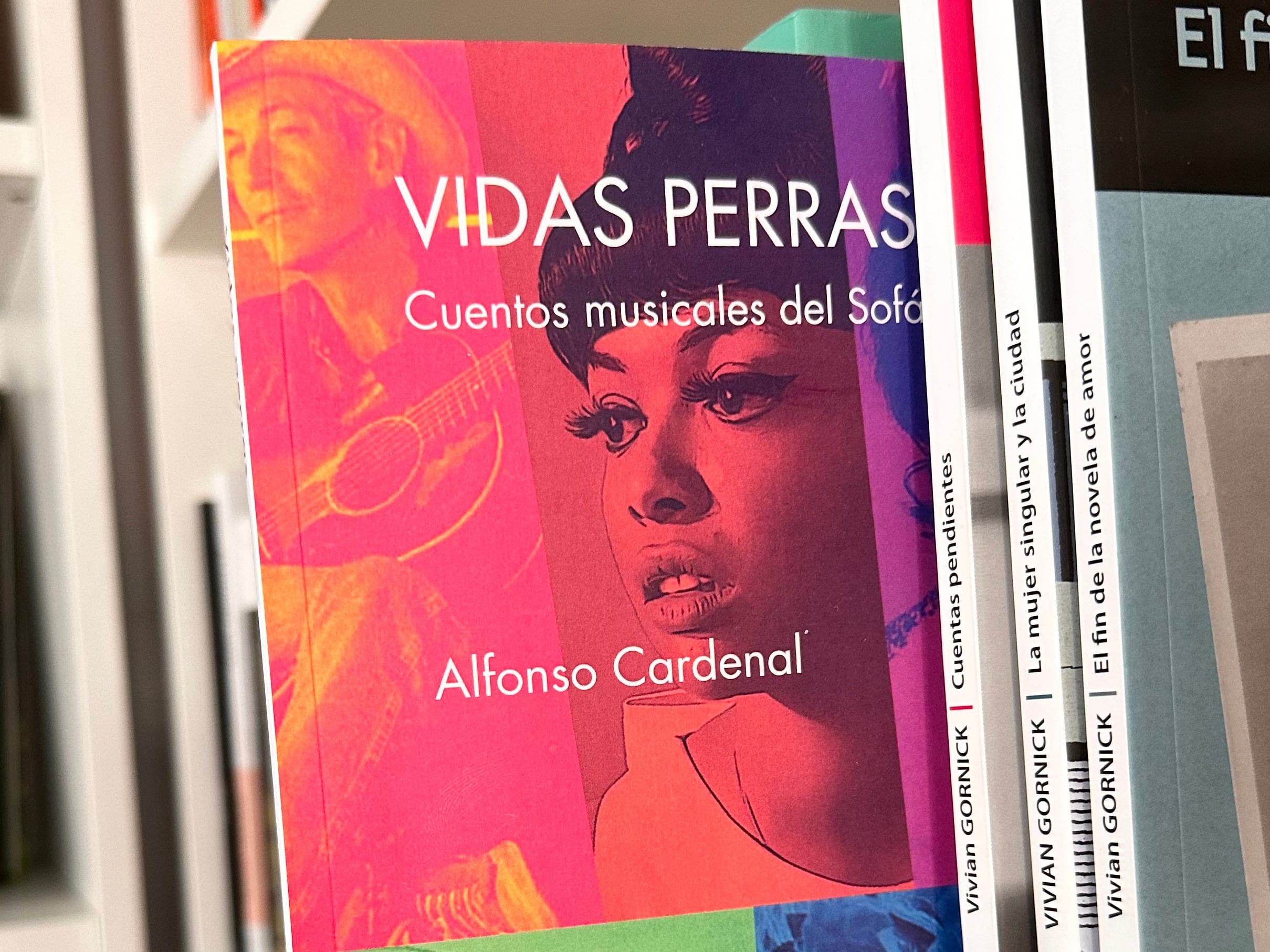 El libro de Alfonso Cardenal, &#039;Vidas perras&#039;