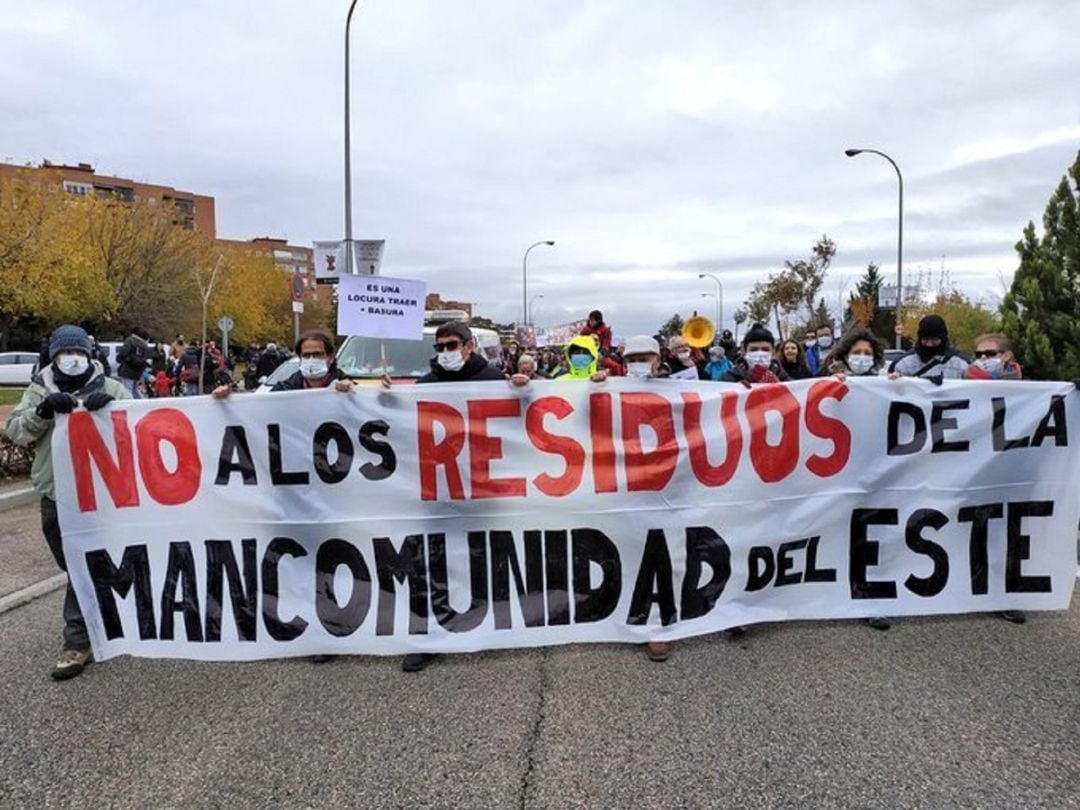 Recurso de la manifestación contra el vertido de más residuos en Valdemingómez. 