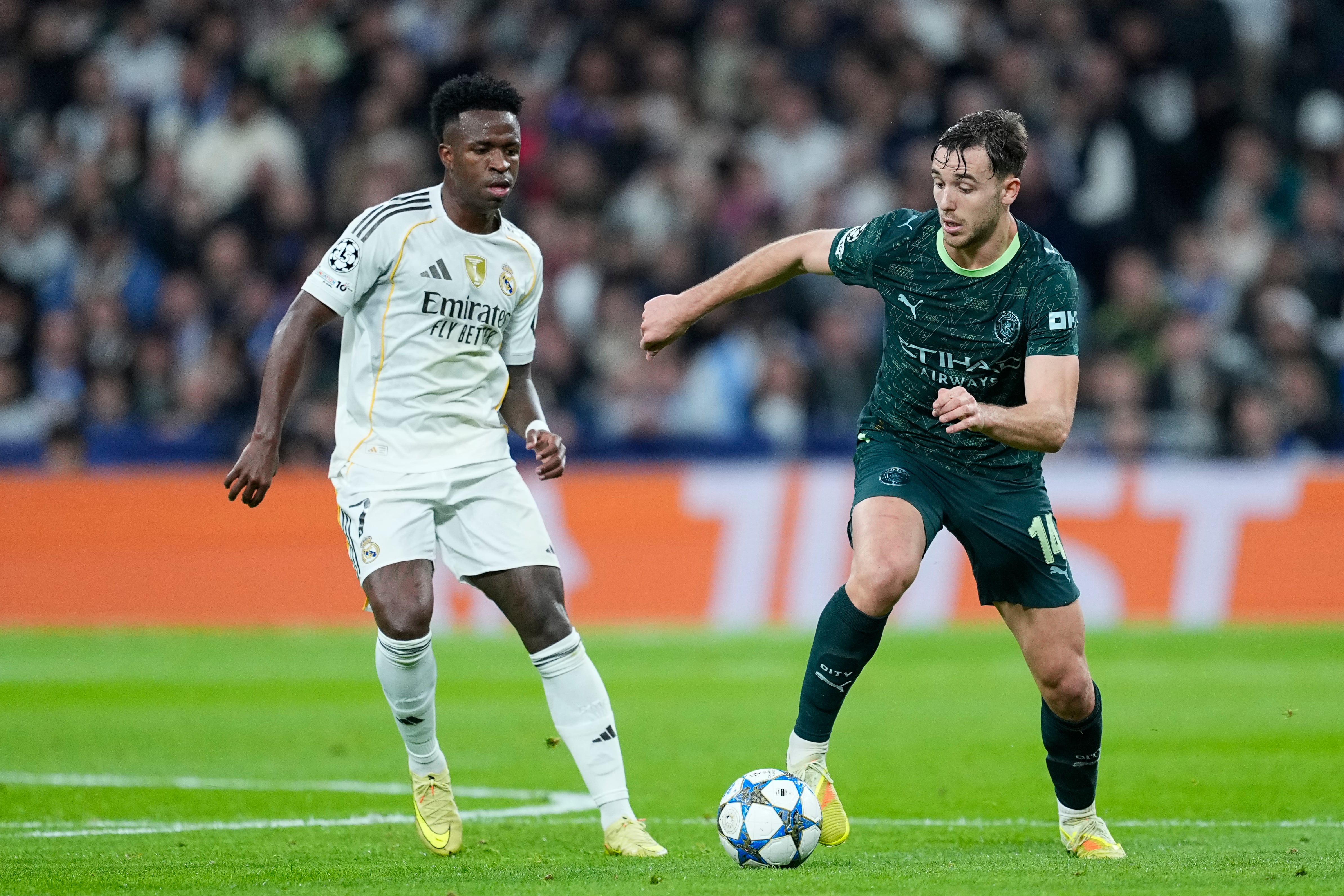Nico González durante el encuentro de Champions contra el Real Madrid