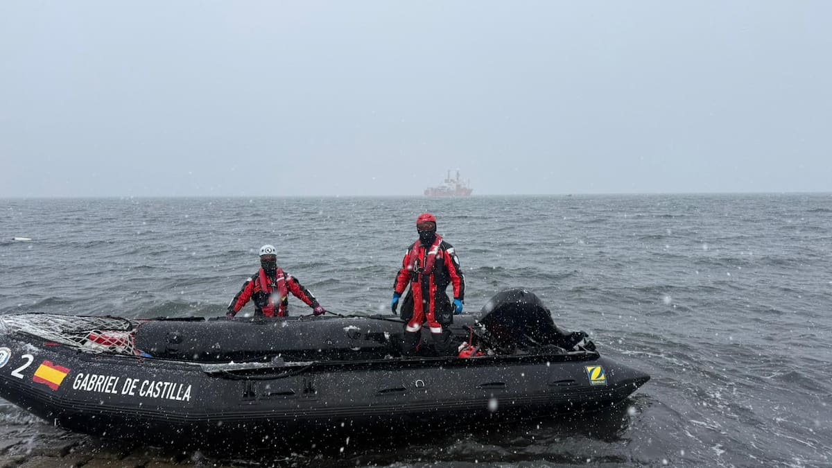 Dos militares aragoneses, en La Antártida