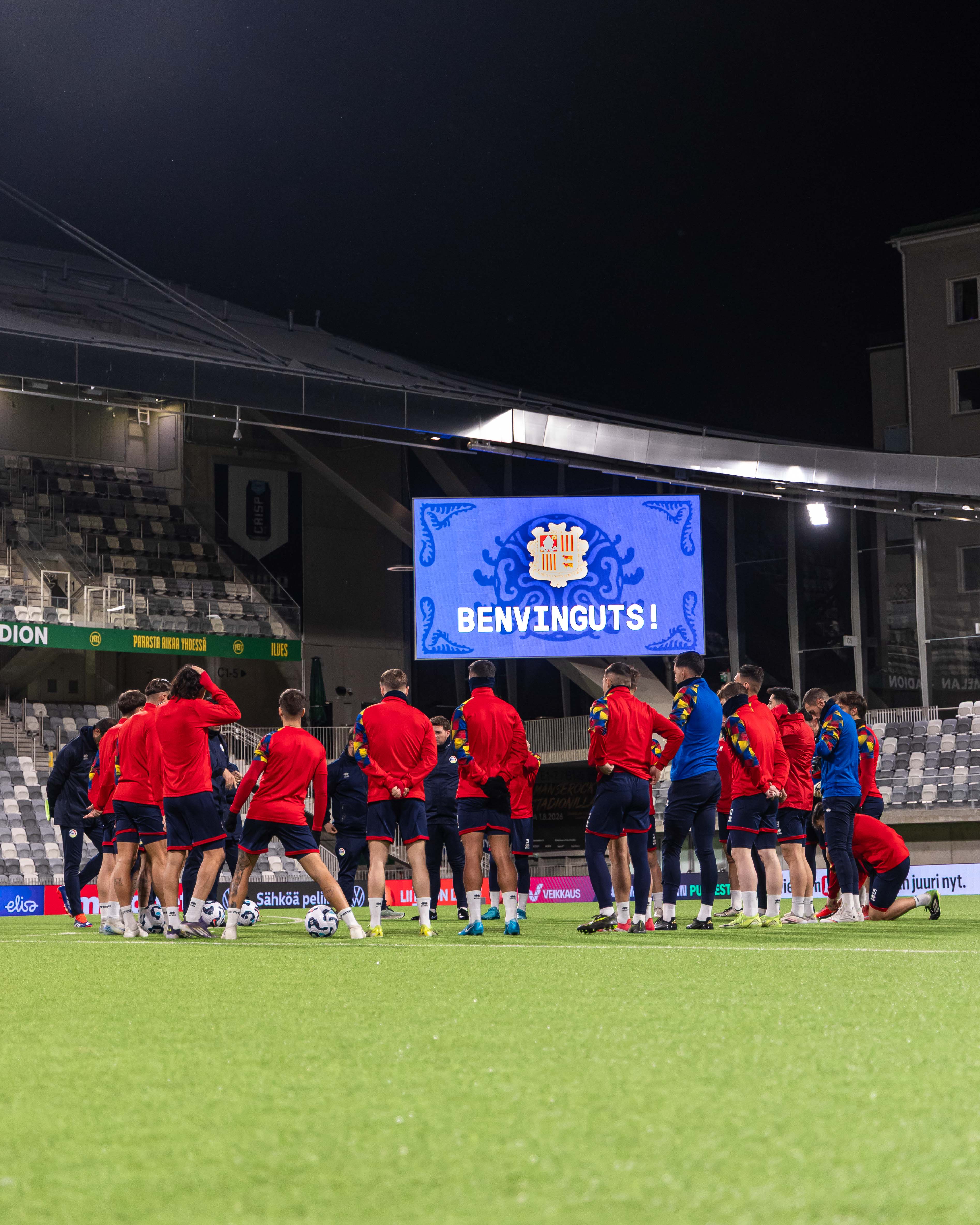 Entrenament oficial de la selecció previ a l&#039;amistós contra Finlàndia