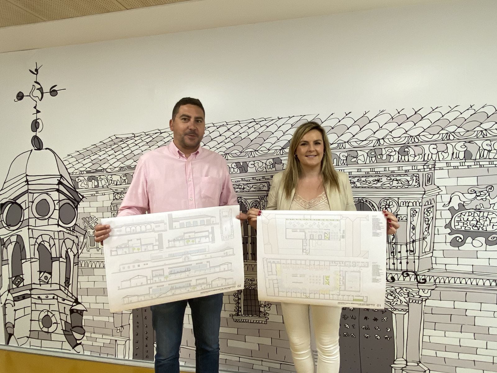 La alcaldesa de Baeza en funciones, Lola Marín, presenta el proyecto para el nuevo mercado municipal