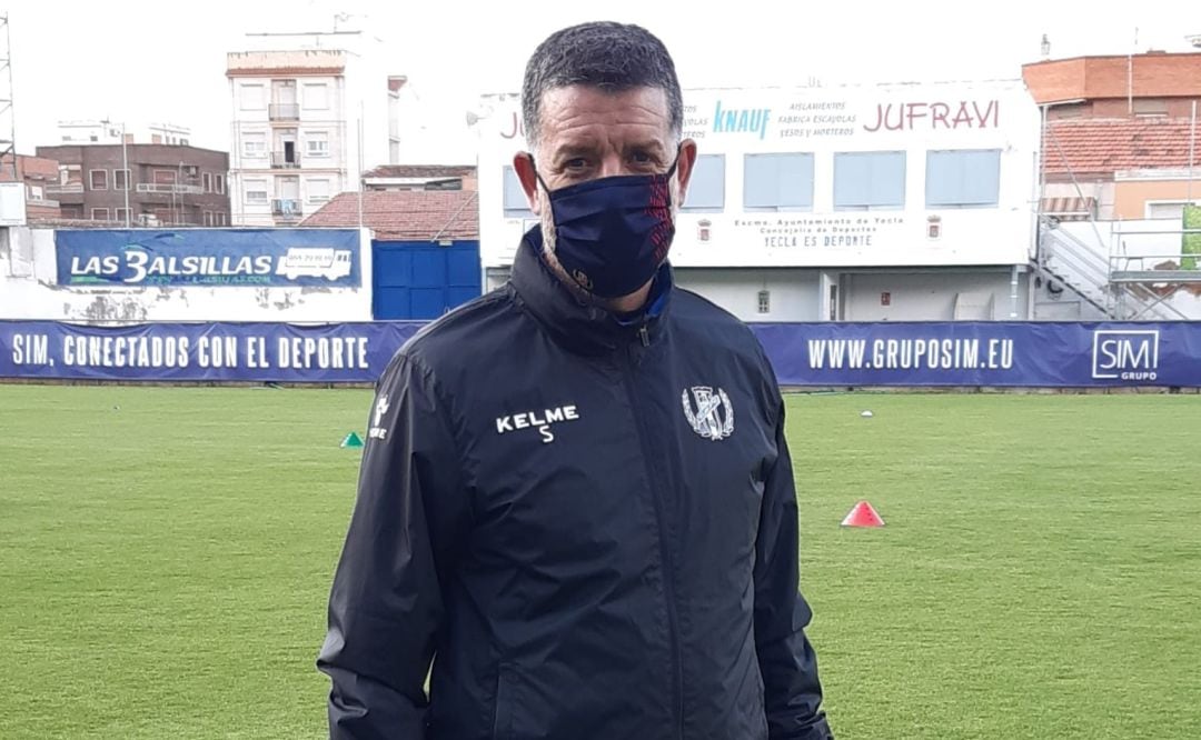 Sandroni durante un entrenamiento para el playoff exprés