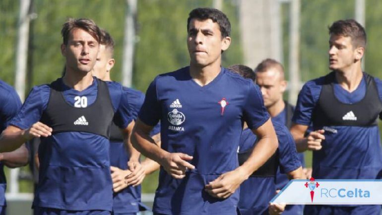 Junior Alonso ya entrena con sus compañeros y apunta a titular el sábado