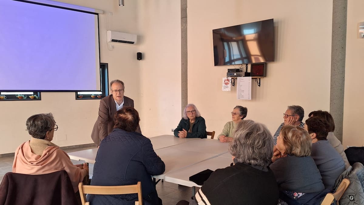 Entrevista a Yolanda Villaverde, directora del CIM de A Guarda, por la presentación de un libro homenaje a mujeres de la villa