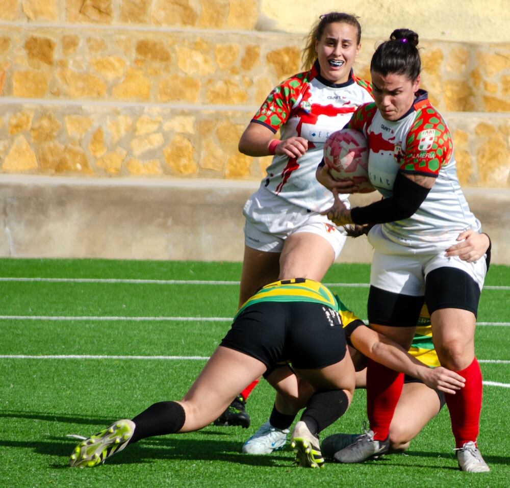 Unión Rugby Almería termina cediendo, sin tener refresco desde el banquillo.