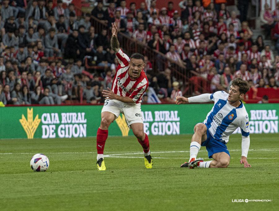 Roque Mesa y Gragera, durante el partido de ida.