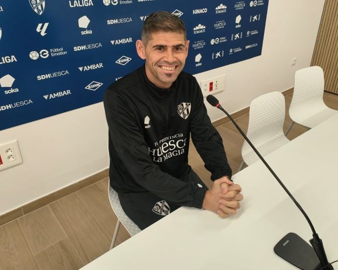 Antonio Hidalgo, sonriente en la previa del partido ante el Tenerife