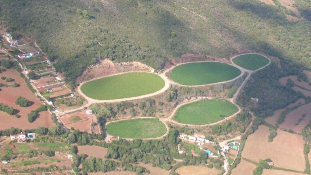 El perill pels metalls pesants dels fangs contaminats desapareixerà l'any vinent.
