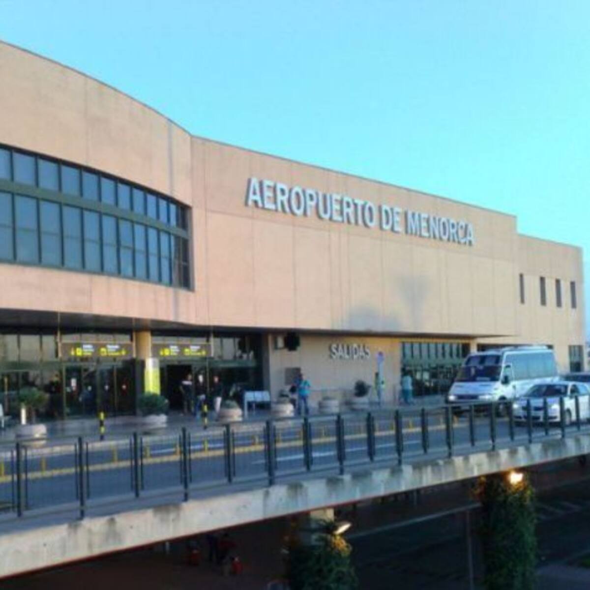 Cae la llegada de turistas por vía aérea