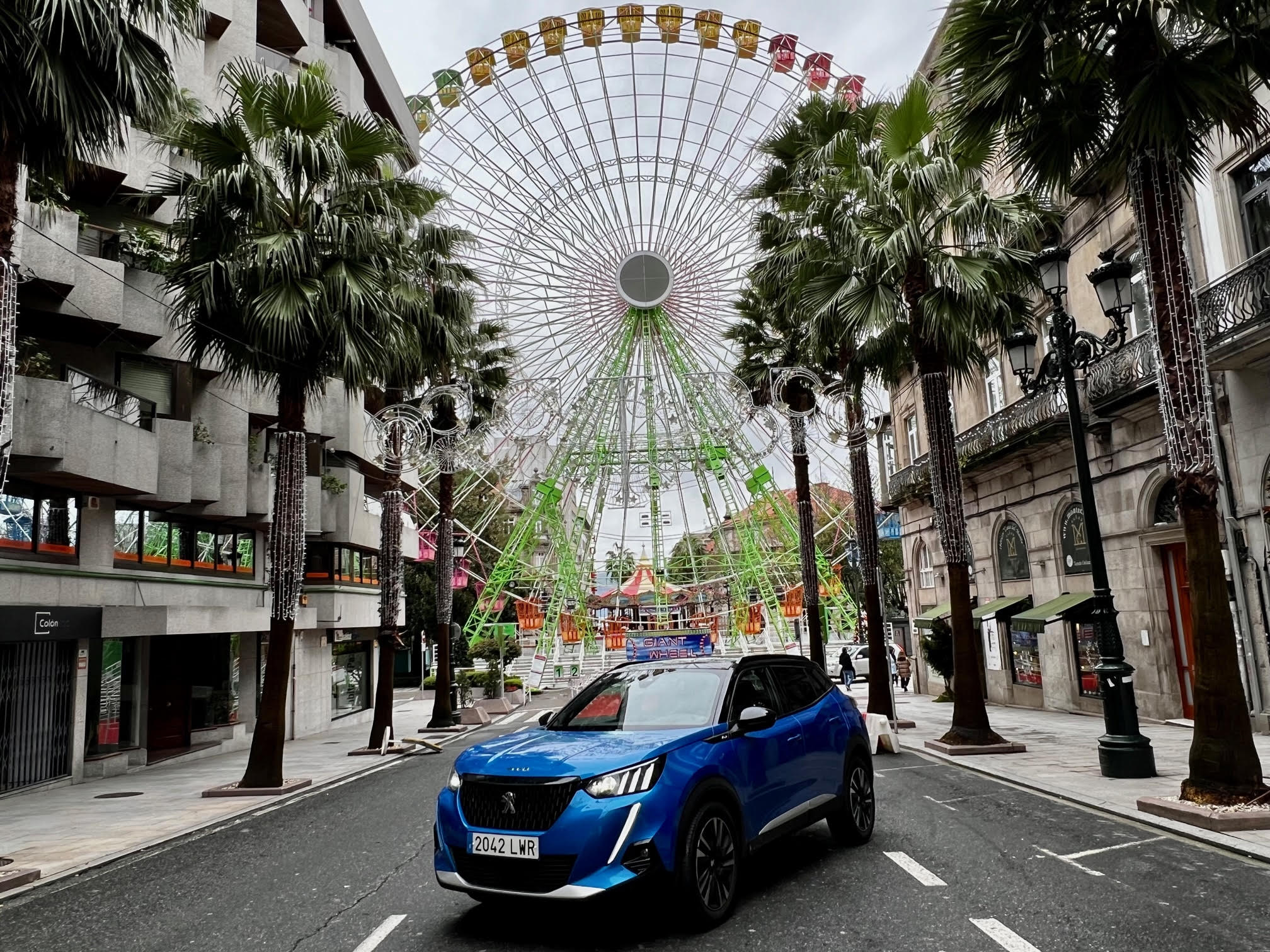 El Made in Vigo de Peugeot se pasea por la Navidad de Vigo