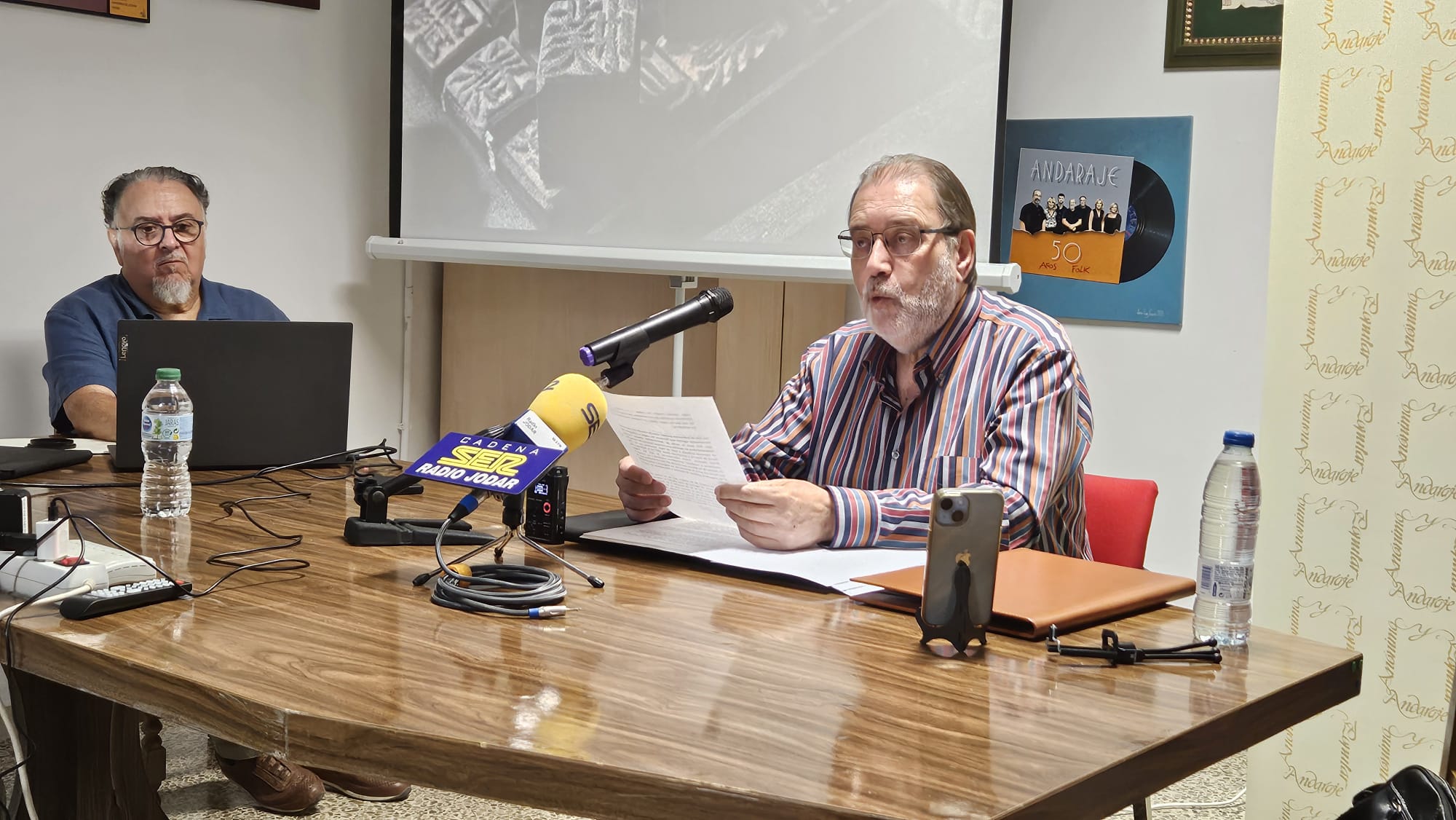 Momento en el que Antonio Lorenzo Vélez imparte su ponencia