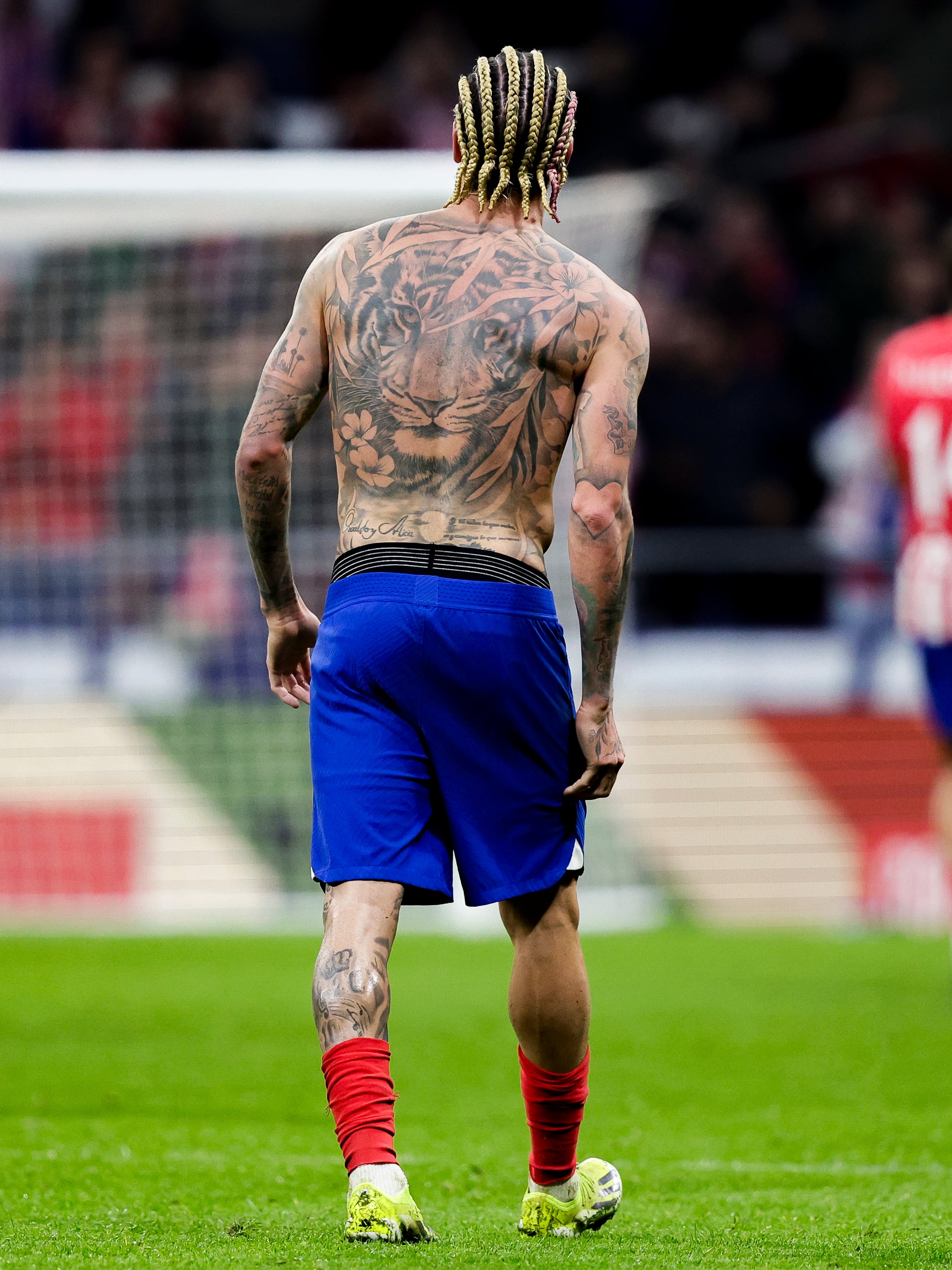 MADRID, SPAIN - JANUARY 25: Rodrigo De Paul of Atletico Madrid celebrates the victory during the Spanish Copa del Rey  match between Atletico Madrid v Sevilla at the Civitas Metropolitano Stadium on January 25, 2024 in Madrid Spain (Photo by David S. Bustamante/Soccrates/Getty Images)