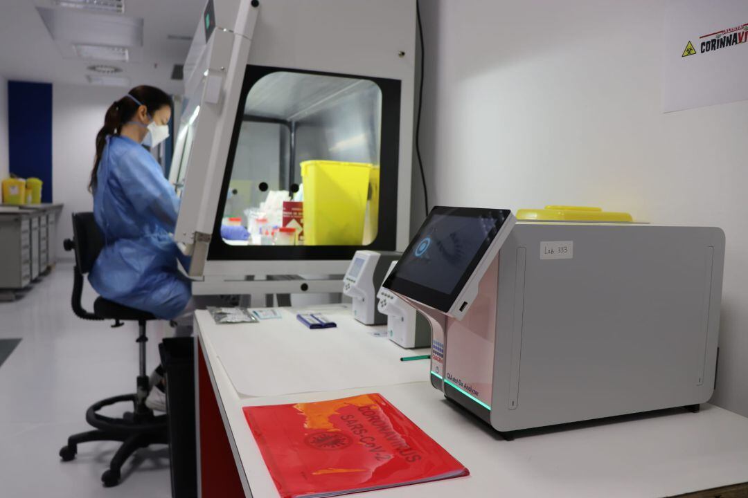 Análisis de muestras en el Laboratorio de Can Misses