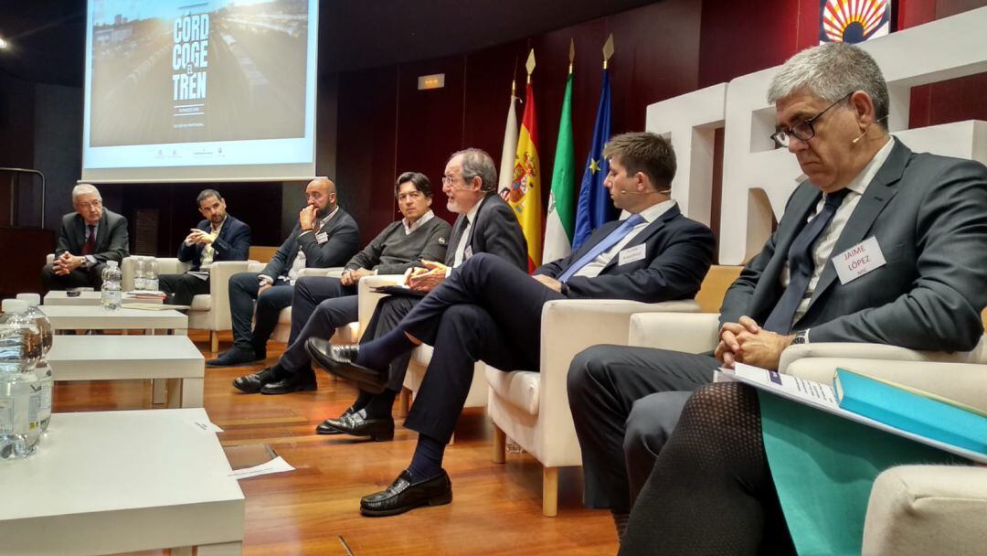 Participantes en el foro logístico &quot;Córdoba Coge el Tren&quot;