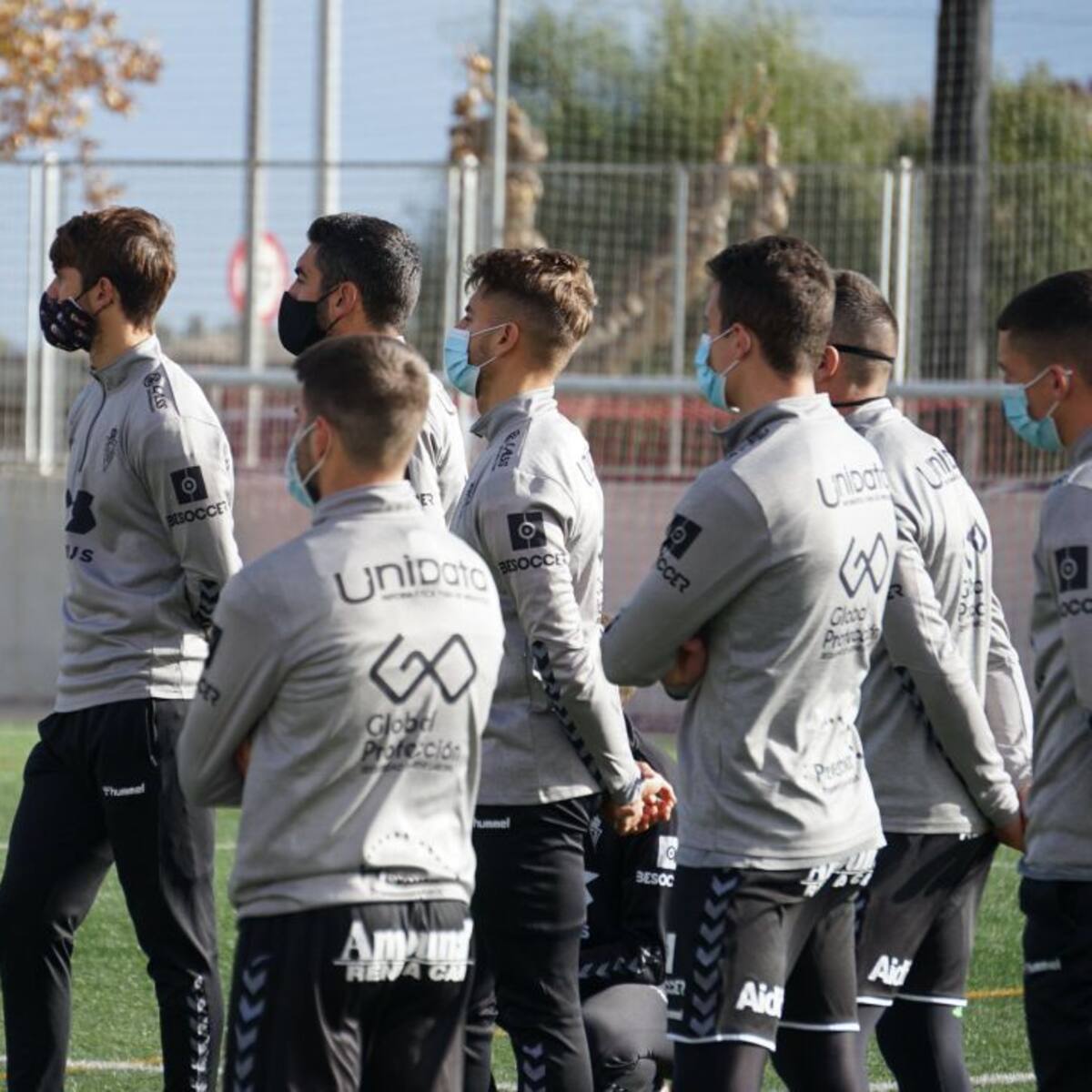 Nuevo positivo por COVID-19 en el Real Murcia tras las vacaciones y con un amistoso en la mente