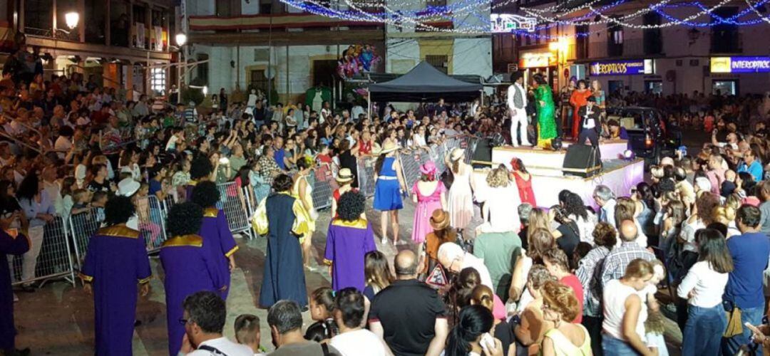 Actividades como el tradicional desfile de carrozas se suspenden debido a la situación actual.