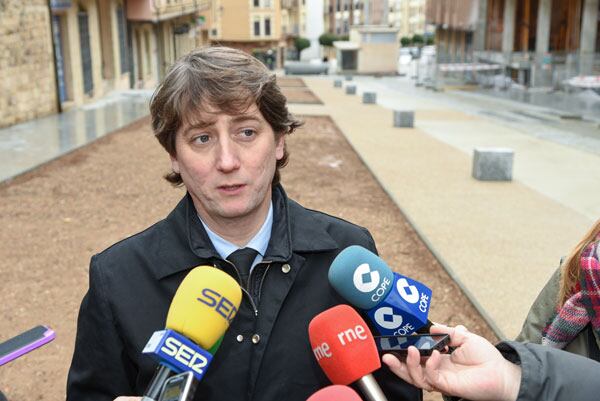 Carlos Martínez en la calle Doctrina