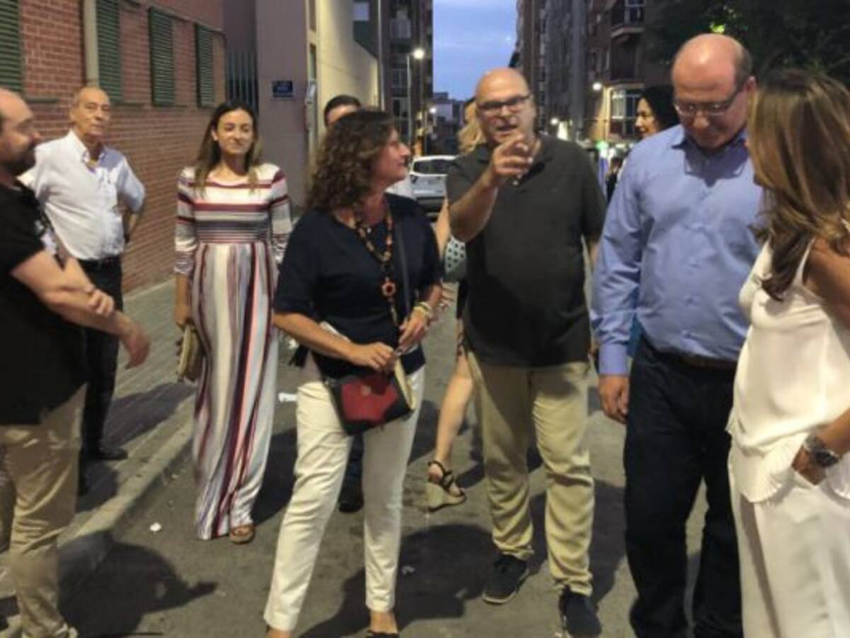 Polémica por un concurso de misses con menores