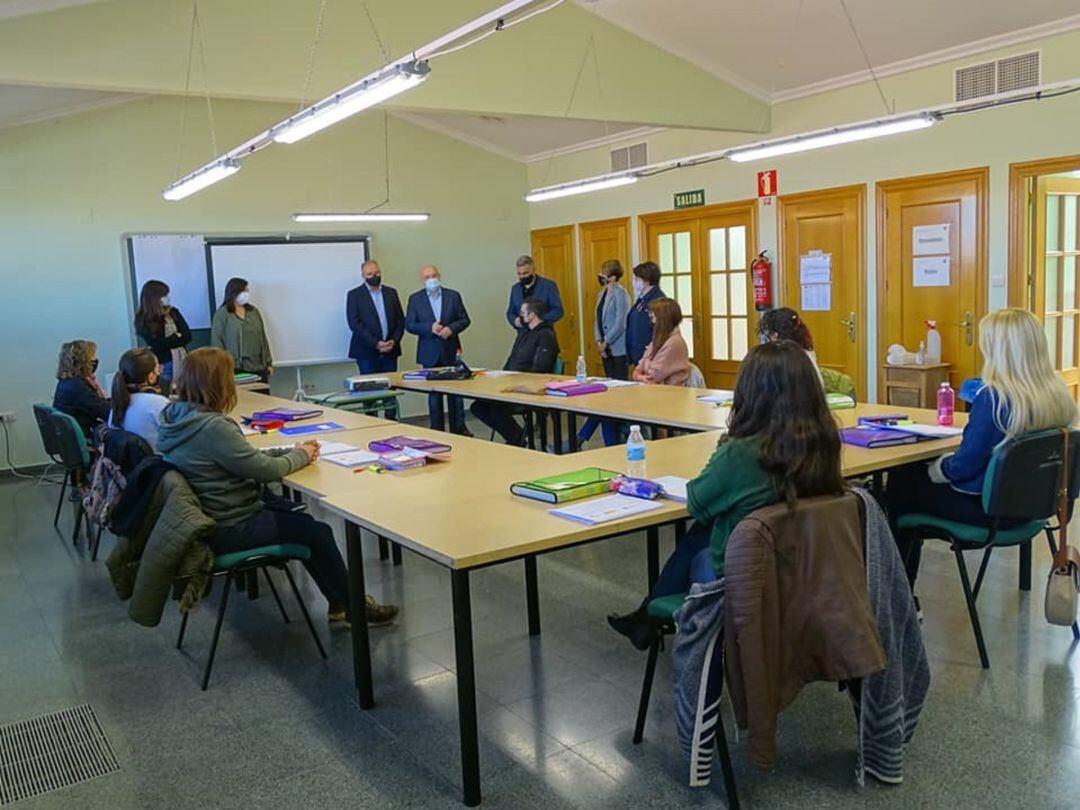 Imagen de la visita al aula RECUAL