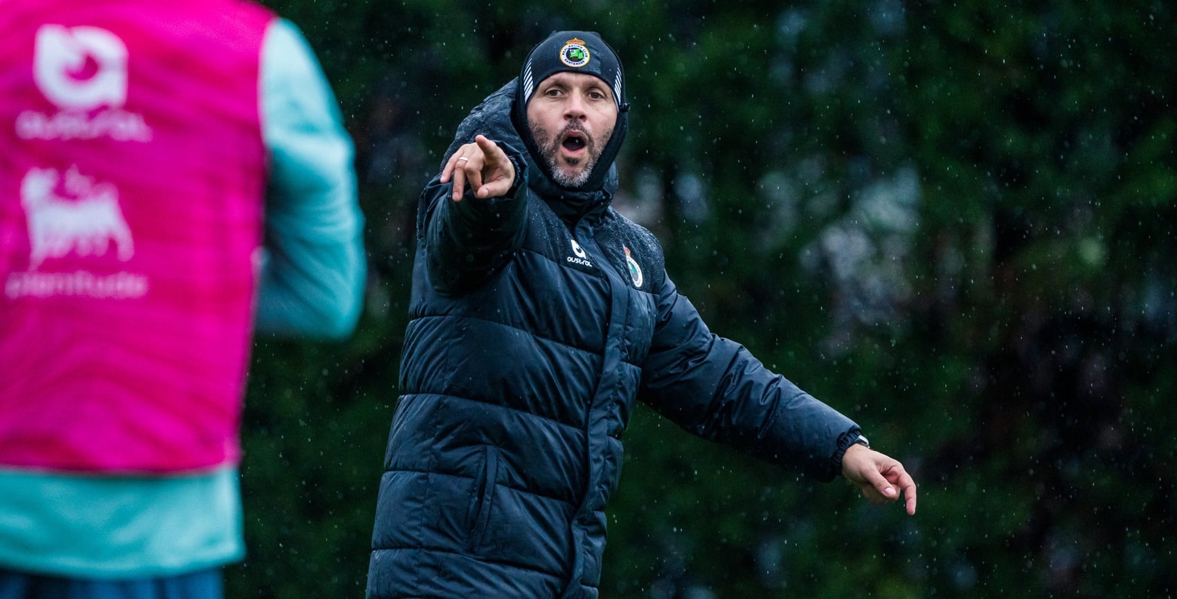 El entrenador del Racing, José Alberto, durante el último entrenamiento de la semana.