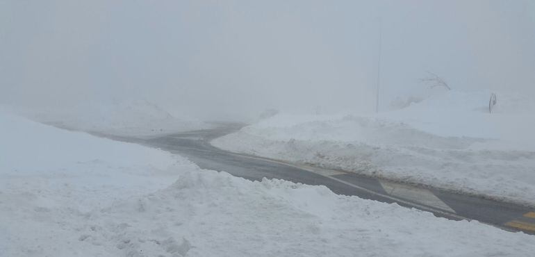 Entrada al aparcamiento de Navacerrada.