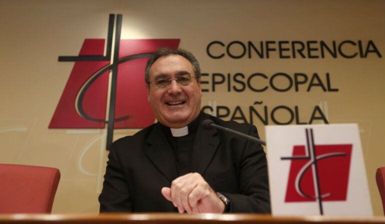 El portavoz de la Conferencia Episcopal Española (CEE), José María Gil Tamayo, durante una rueda de prensa (Imagen de archivo) 