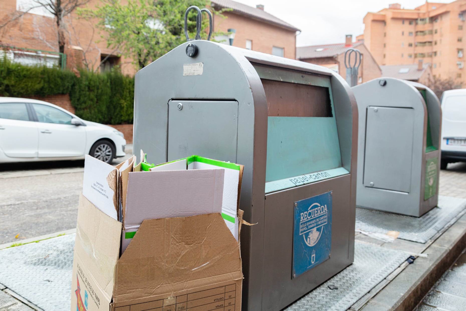 Recogida de cartón en Tres Cantos