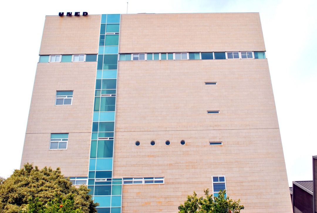 Edificio de la UNED en Cartagena.