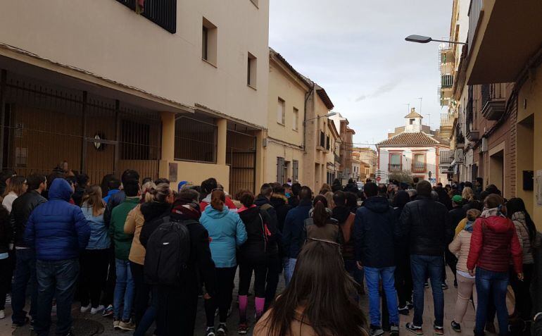 Decenas de personas se manifiestan por el suceso de Herencia