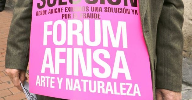 Manifestante contra Afinsa y Arte y Naturaleza en Valladolid