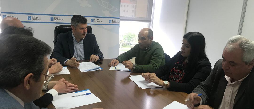 Ovidio Rodeiro reunido con los directores de Colegios públicos de A Coruña