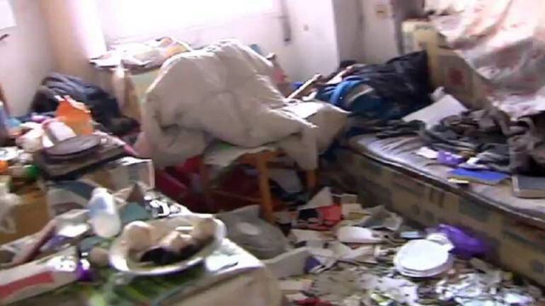 Interior de la vivienda de una persona con Síndrome de Diógenes