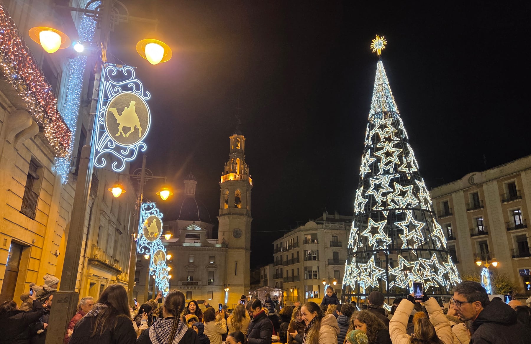 Il·luminació nadalenca en la Plaça d'Espanya
