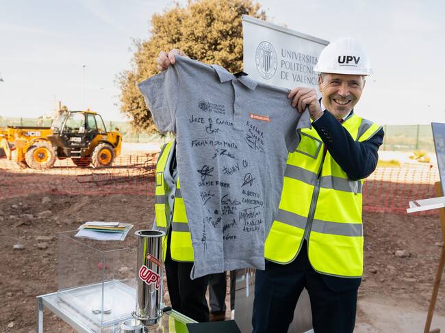 La UPV coloca la primera piedra del edificio de Generación Espontánea
