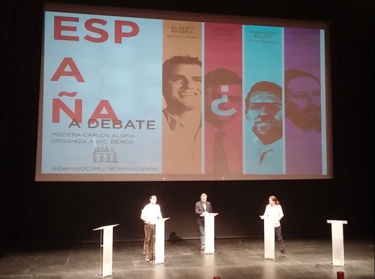 Instante del debate entre Rivera e Iglesias