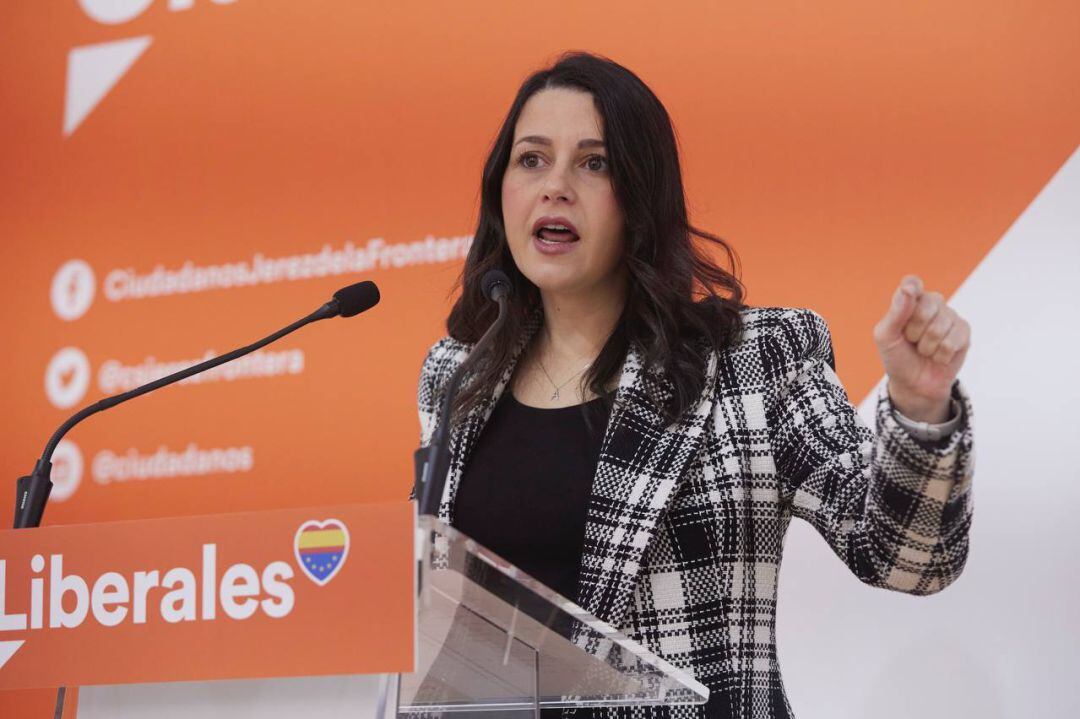 Inés Arrimadas durante la rueda de prensa en Jerez