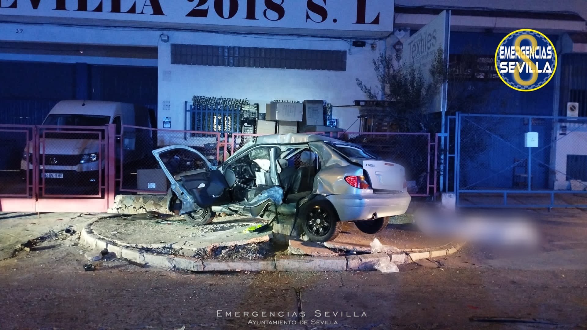 Accidente mortal en la Avenida de la Industria. Emergencias Sevilla.