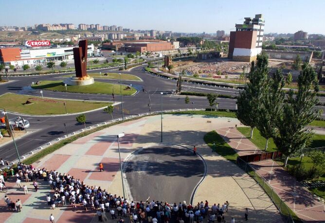 Imagen previa a la demolición del edificio de la fábrica de piensos CIA, donde se construyeron las 423 viviendas