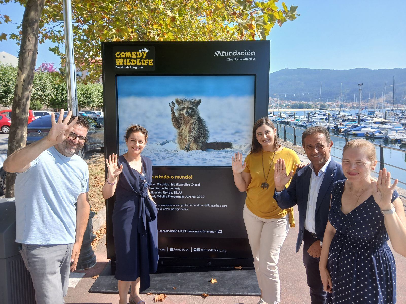 Presentación de la exposición fotográfica en el paseo de Moaña