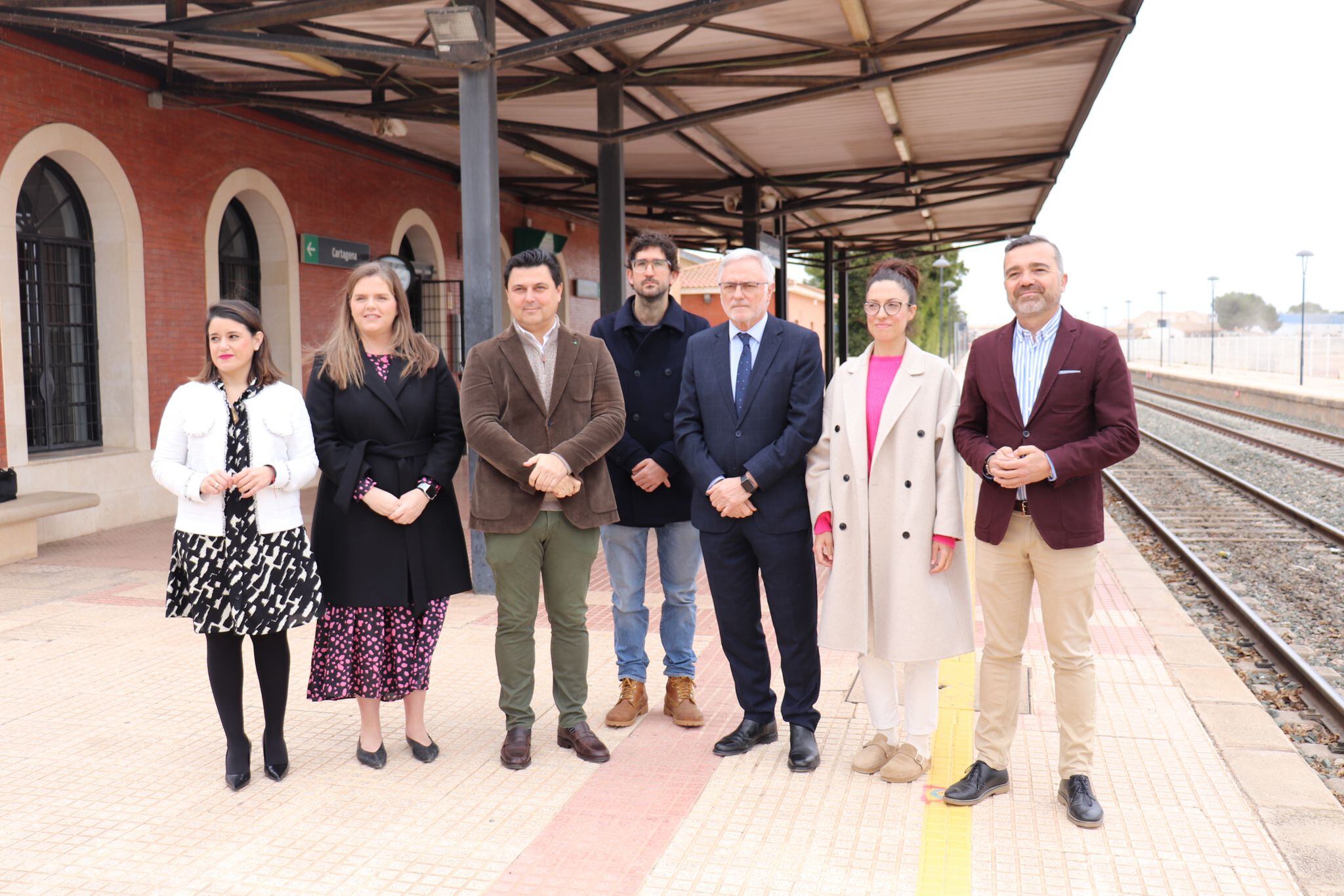 Representantes del PP en la Estación de Balsicas