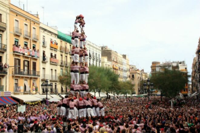 4 de 9 amb folre descarregat pels Xiquets de Tarragona