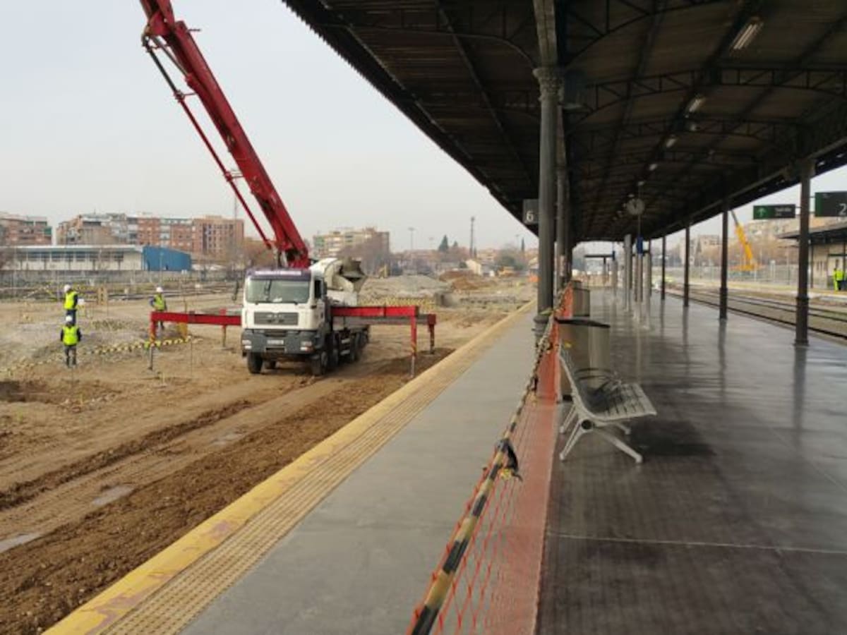 Tren soterrado para Vitoria y Bilbao pero no para Granada