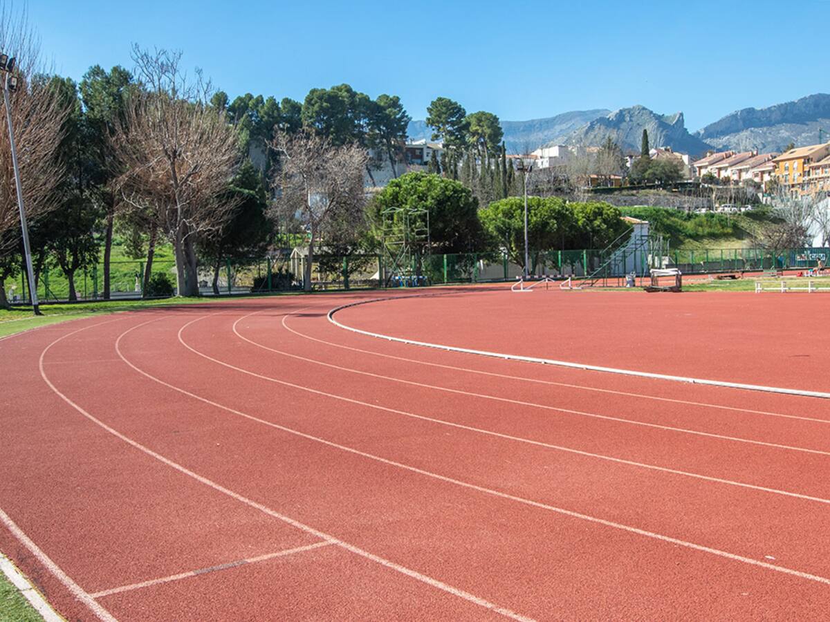 Carlos Alberca, concejal de Deportes Ayto. Jaén: "Jaén tendrá una pista de ocho calles antes de terminar el año"