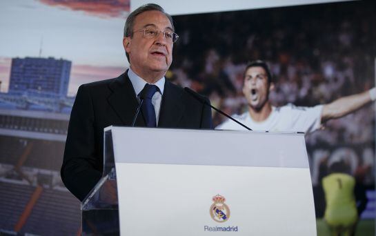 Florentino, en el palco del Santiago Bernabéu