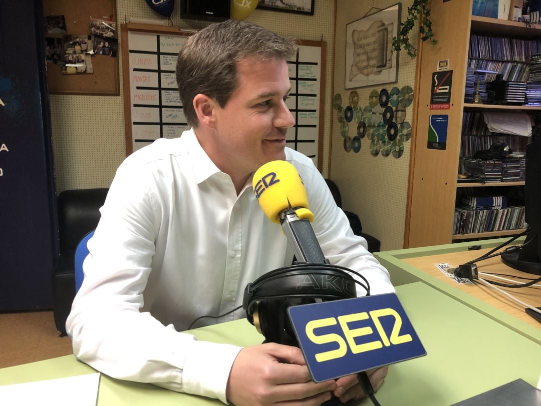 El alcalde, Roger Cerdà, en Ràdio Xàtiva SER.