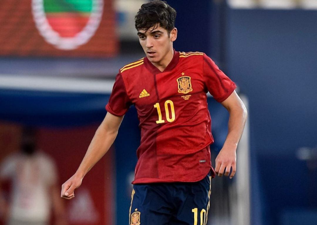 Gonzalo Villar con la Selección Española