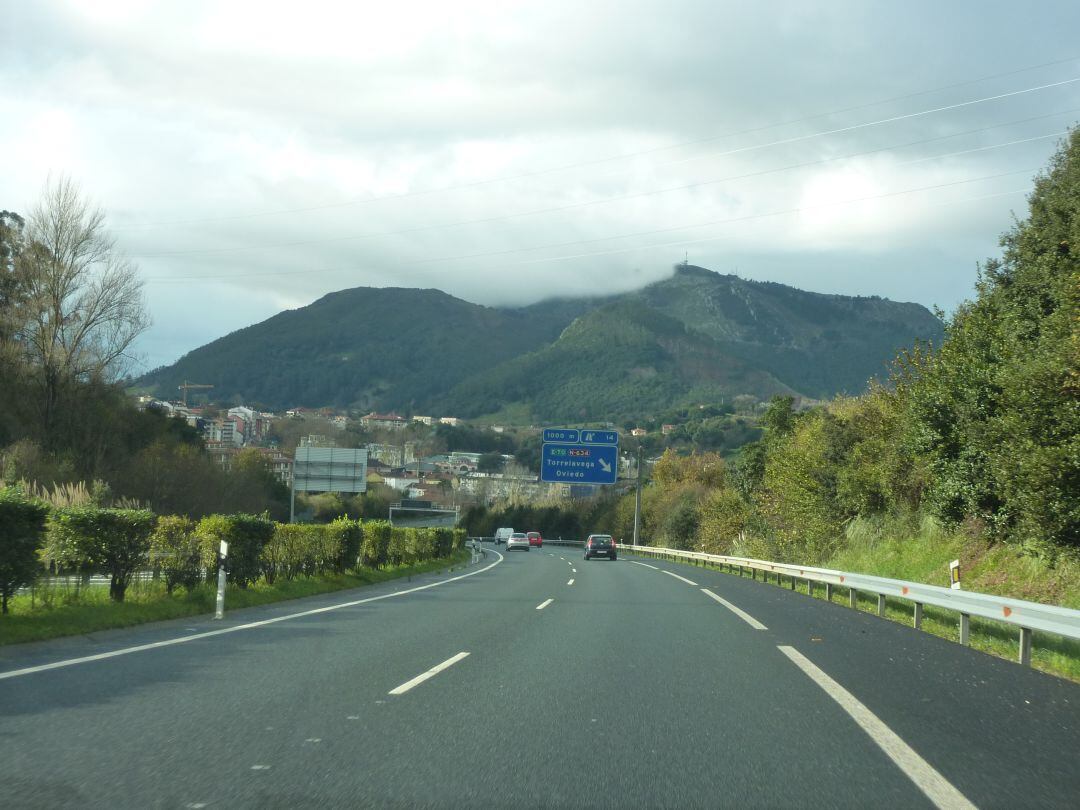 Cantabria y Euskadi esperan reabrir la muga el próximo lunes si la situación no empeora