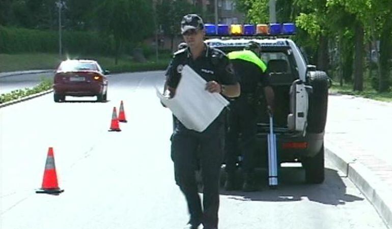 La Policía Local de Fuenlabrada inmovilizó el coche del conductor sin carnet, sin seguro y sin pasar la ITV.